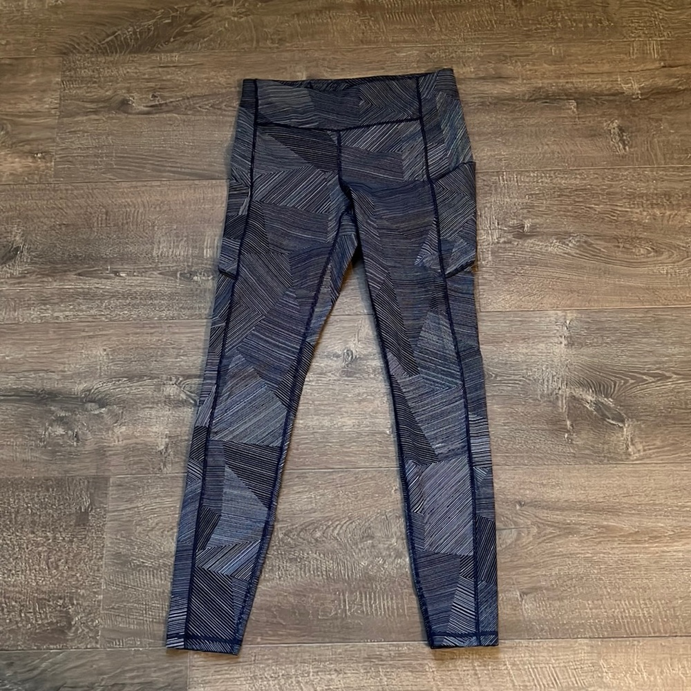Lululemon Speed Up Tight Leggings Size 8